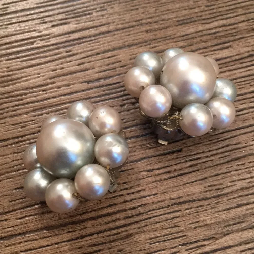 Vintage Blue Ombré Pearl Bead Clip Earrings
